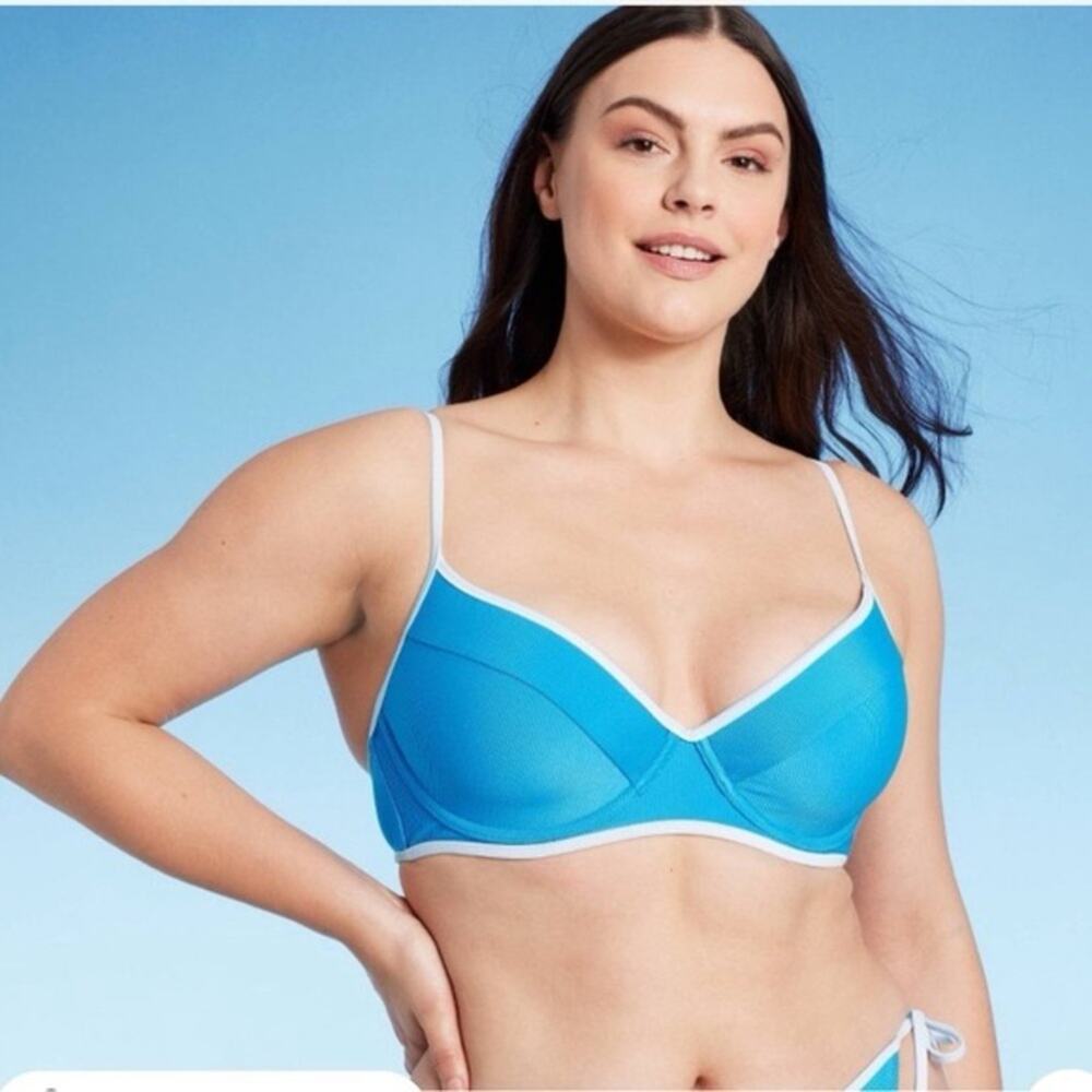 Shade & Shore Blue Bikini Top NWOT